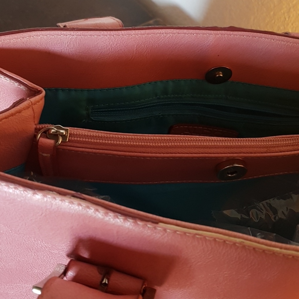 pink ALDO handbag - Picture 3 of 5